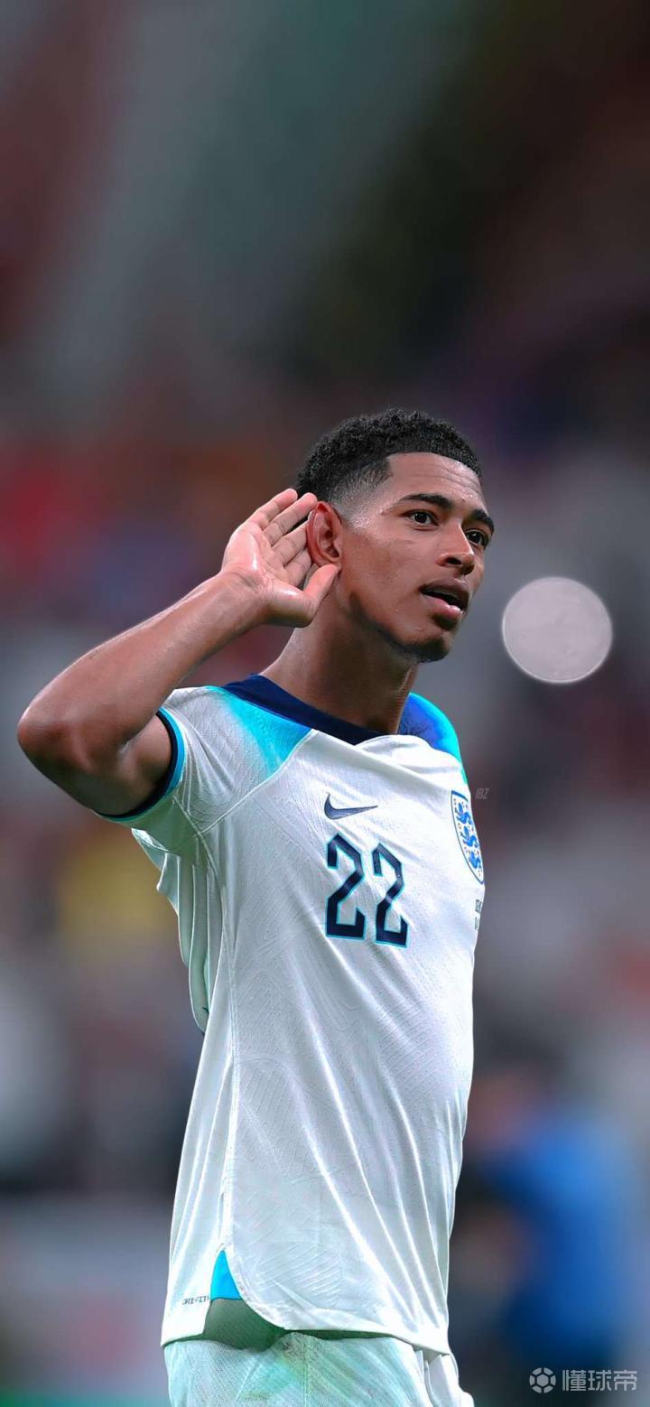 5-0！利雅得胜利开门红，C罗点射创纪录，赛后引领维京战吼（5-0大捷！利雅得胜利迎新季首胜，C罗点球刷新纪录，赛后领衔维京战吼）