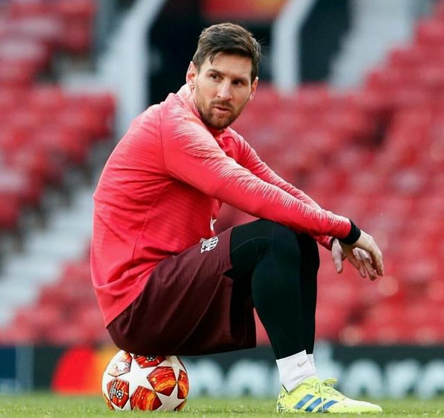 1射0正！利物浦亿元先生首发68分钟几乎隐形 数据惨淡态度更差（仅1射且0中目标，利物浦亿元先生首发68分钟几乎隐身：数据低迷，态度更糟）