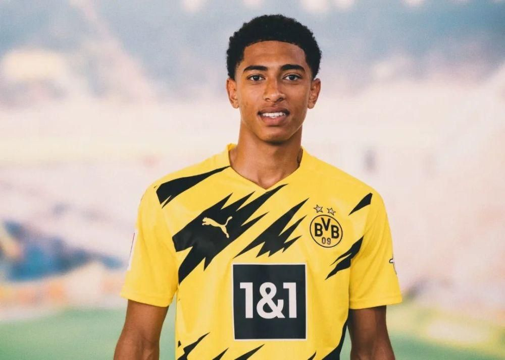 有点尴尬！莫兰特复出首秀20中7空砍21分10助攻（复出首战略显尴尬：莫兰特20投7中砍下21分10助仍难救主）