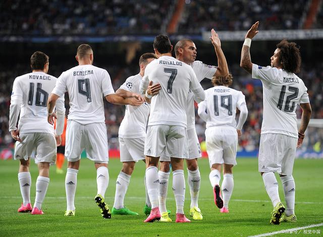 NBA杯半场：希罗&鲍威尔合砍24分，热火暂以57-56魔术（季中锦标赛半场：希罗携鲍威尔合得24分，热火57-56暂领先魔术）