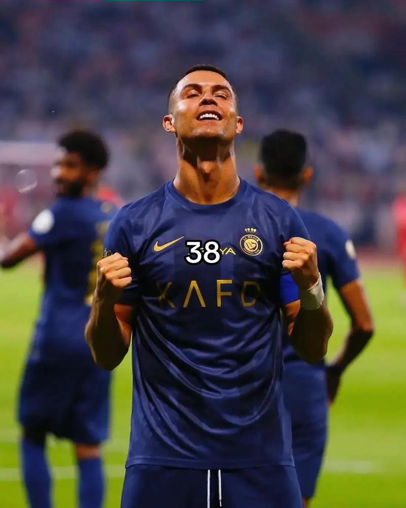 皮西利女友透露自己曾被前男友虐待：不要让别人控制你（皮西利女友自述曾遭前任施暴：别让他人操控你）